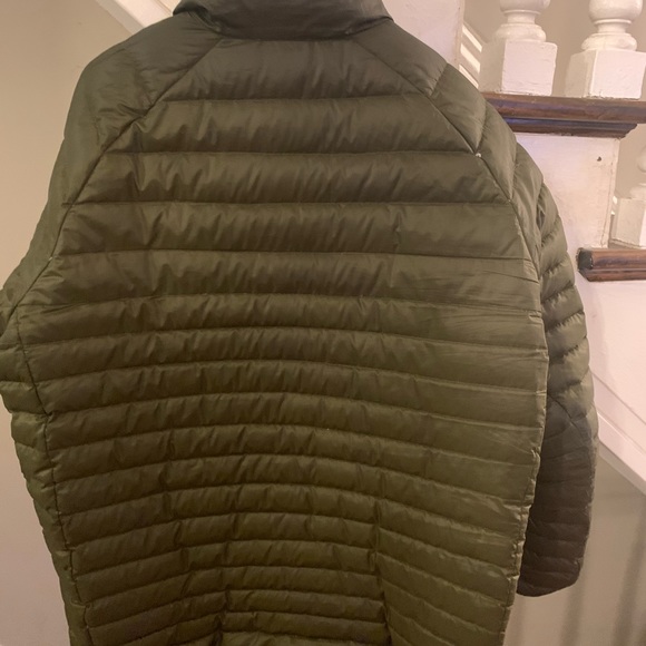 Nike Lightweight Down Jacket - Picture 4 of 8